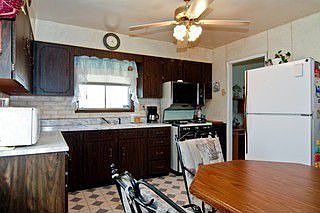 Kitchen / Breakfast Room
