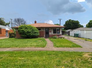 232 Venoy Rd, Garden City, MI 48135