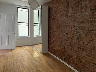 Rented by Anna Pastoressa, LREB