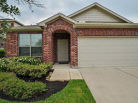 2nd image of 5826 Camelia Evergreen Ln