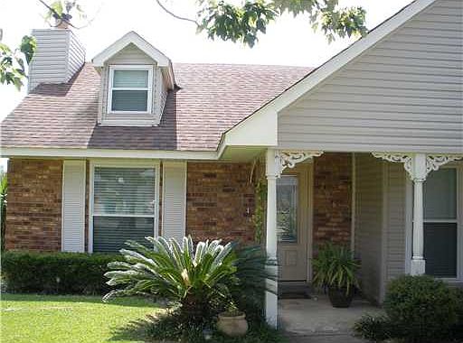 3rd image of 2068 Golfview Dr