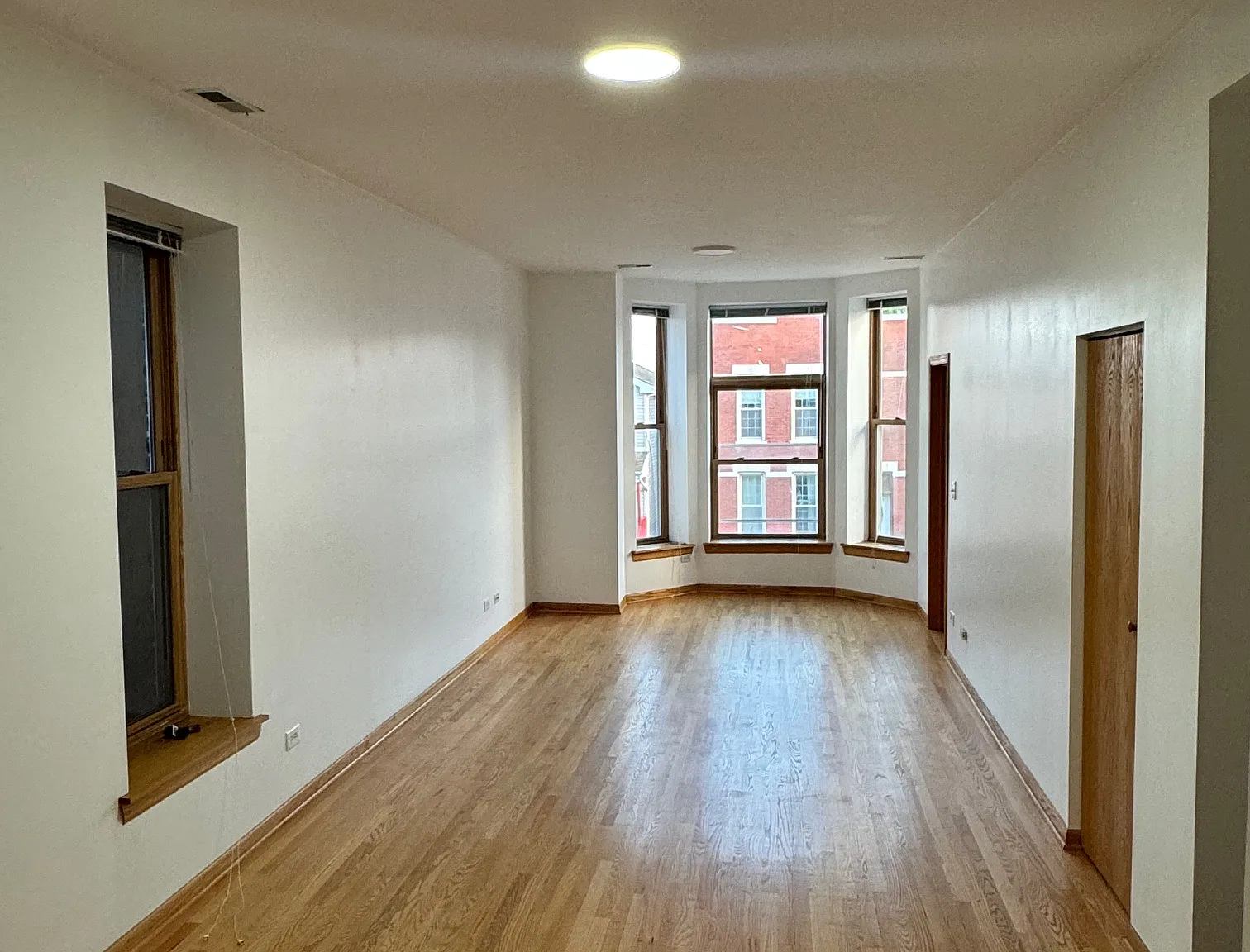 2 bed, 1100 sqft, $2,250 — Photo 3