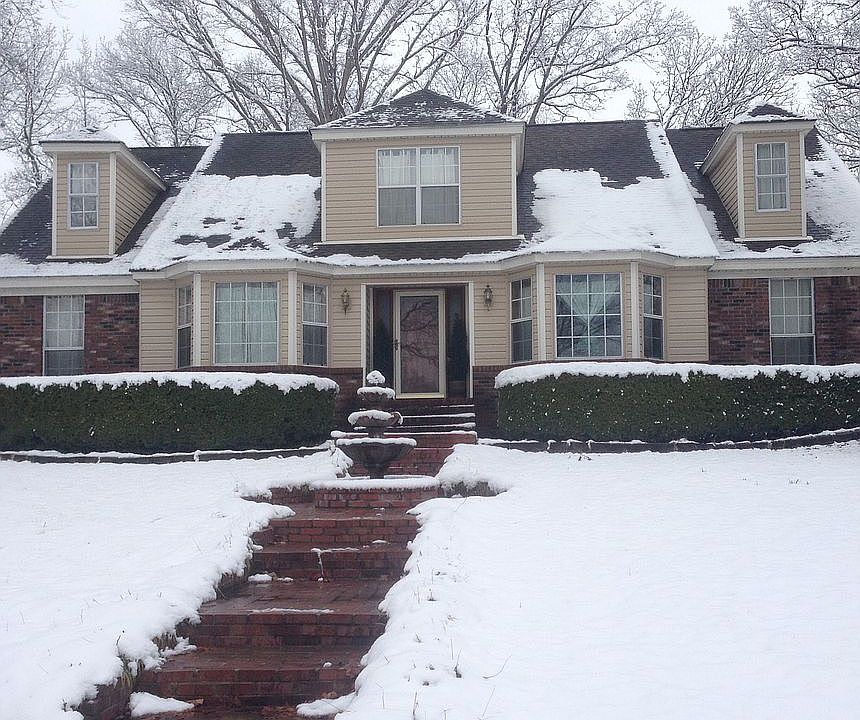 1st image of 1118 Thunderbird Dr N