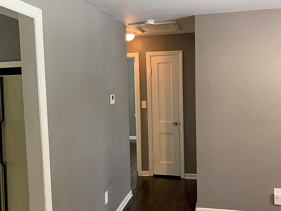 3rd image of 4519 Garfield Ave