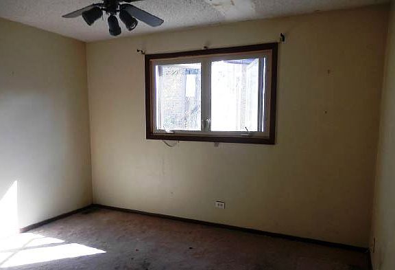 4th image of 7356 S Coles Ave