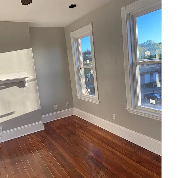 424 Hyde Park Ave #3 — Photo 2
