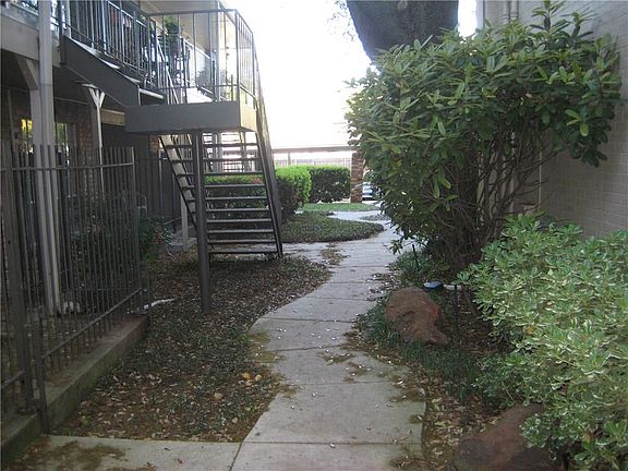 2nd image of 5311 Fleetwood Oaks Dr #264