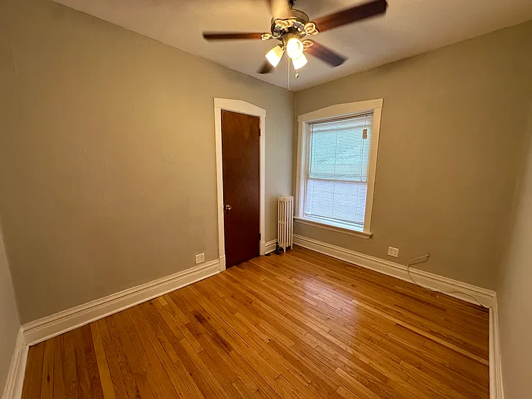 5219 N Christiana Ave — Photo 12