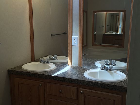 5th image of 3124 Glen Vista Dr