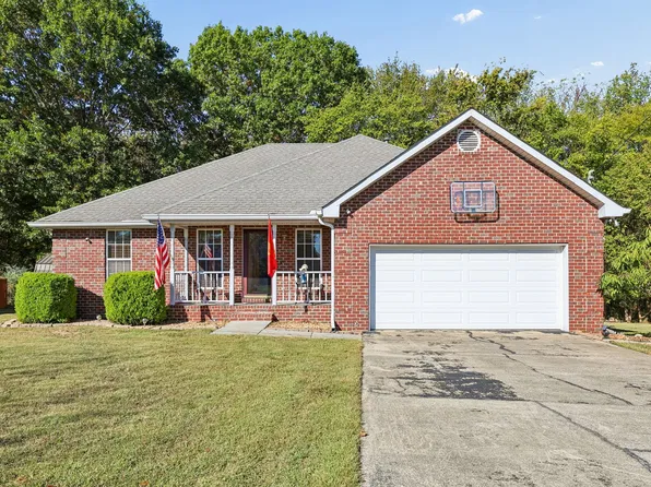 712 Williamsburg Dr, Smyrna, TN 37167