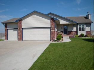 1921 E Sunset Ct, Goddard, KS 67052