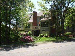 26 Quarry Ridge Ln, Rockport, MA 01966