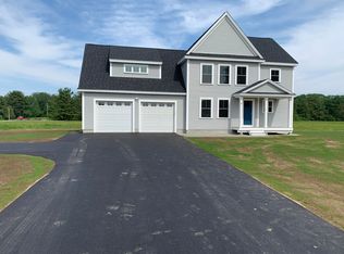 7 Stretch Ln, Arundel, ME 04046