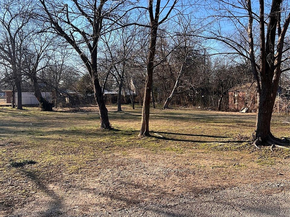 2nd image of 1704 N Norwood Ave