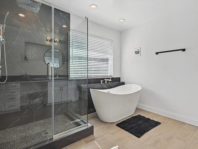 3608 Courtdale Dr #3608 — Photo 79