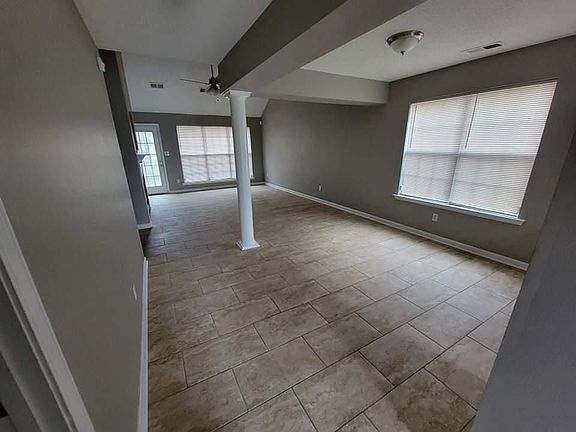 4th image of 1893 Garden Leaf Dr