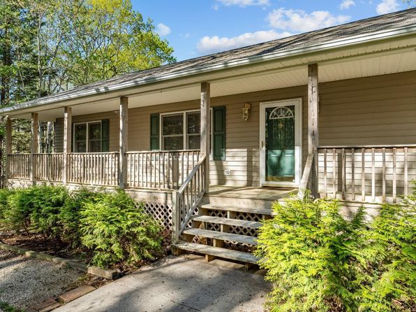 303 Somerset Pl, Rustburg, VA 24588
