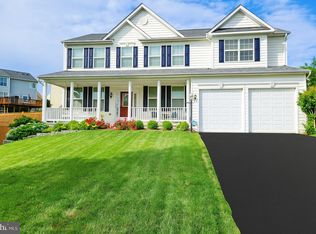 16104 Mountain Eagle Ct, Woodbridge, VA 22191