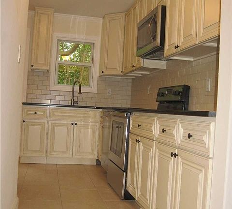 5th image of 788 Janos Ln