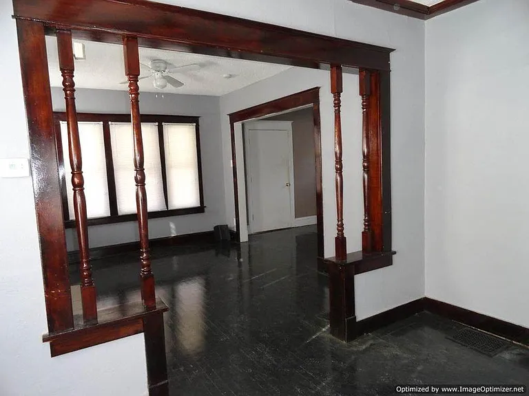5605 Brooklyn Ave — Photo 16