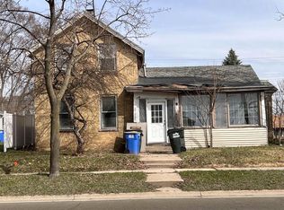 511 W Cook St, Portage, WI 53901