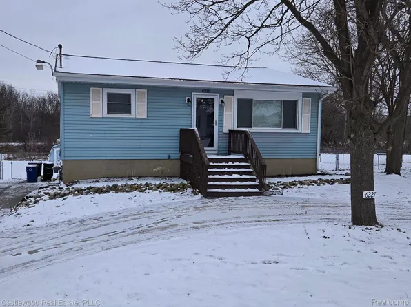 6227 S Case Ave, Grand Blanc, MI 48439