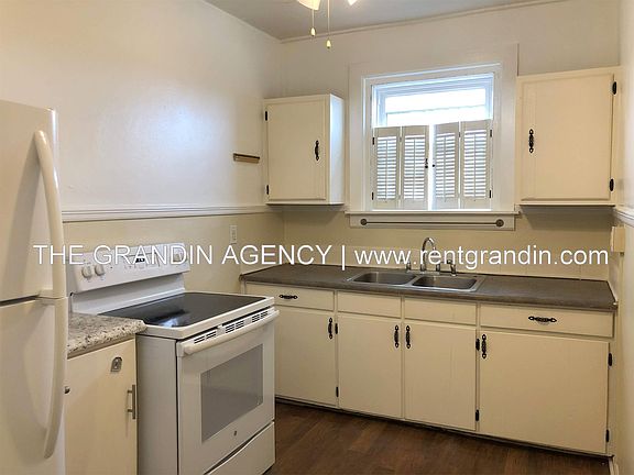5th image of 202 Elm Ave SW APT A7