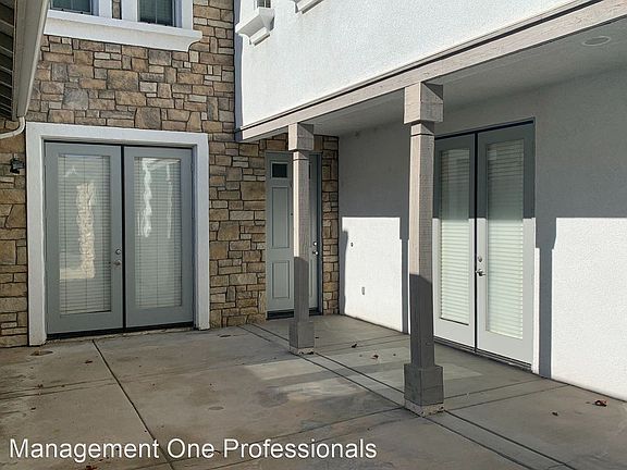 2nd image of 23609 Sycamore Creek Ave