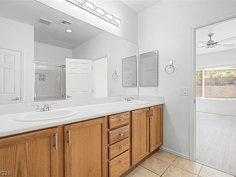 2108 Mardela Springs Ct — Photo 18
