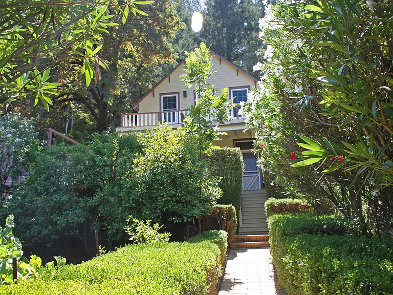 1423 Foothill Blvd #A — Photo 14