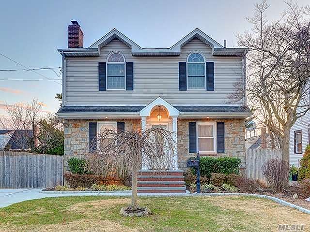 1st image of 1061 Adams Ave