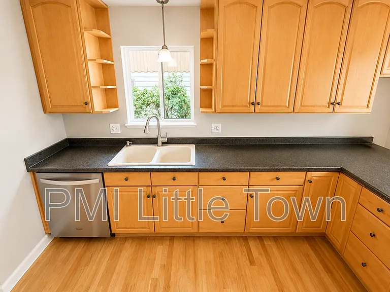 5561 S Cedar St — Photo 17