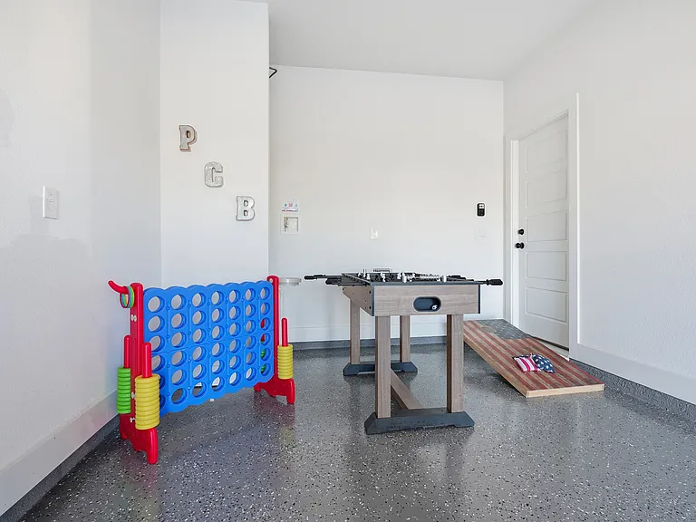 272 Phillips Bluff Ave — Photo 34