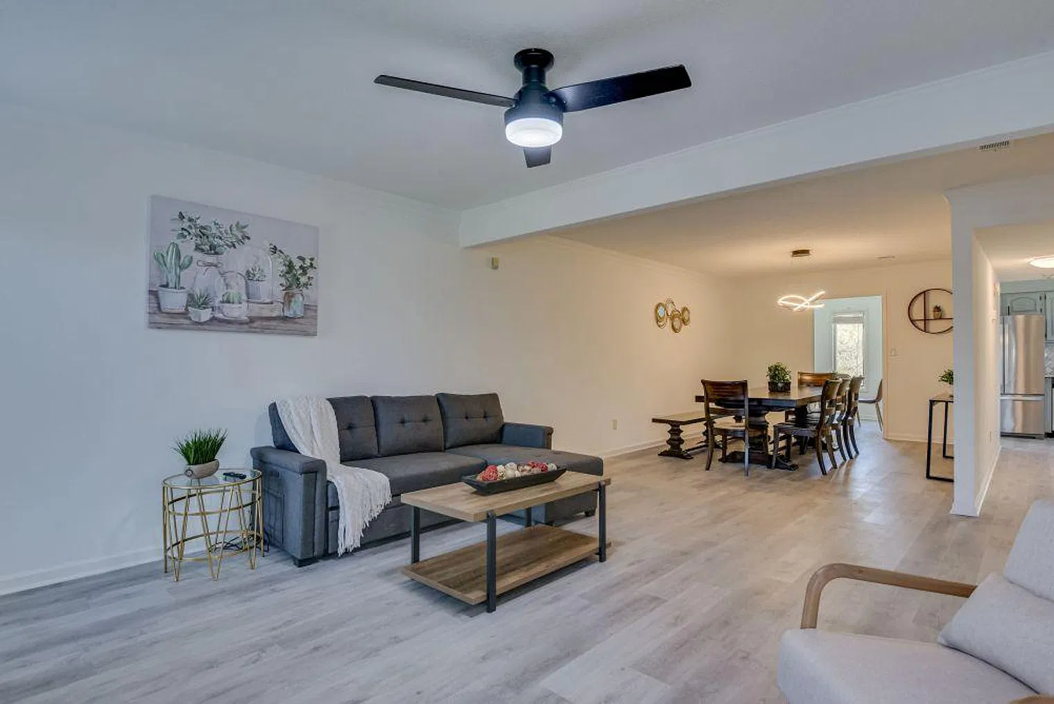 3 bed, 4.0 bath, 1808 sqft, $3,757 — Photo 3