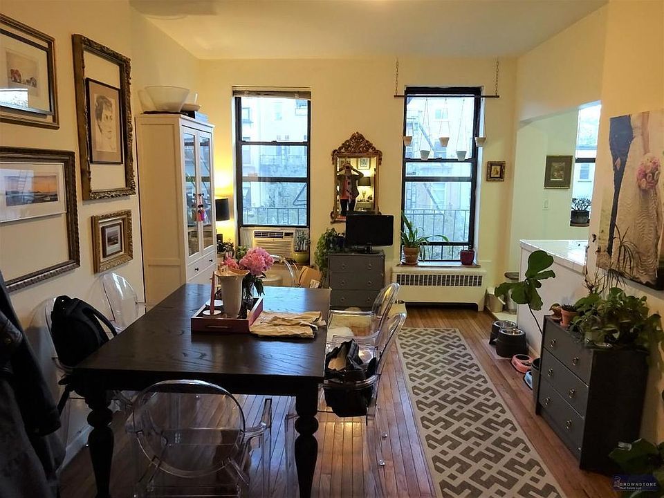 1st image of 36 1st Pl APT 3