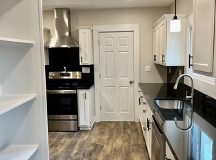 21 Huntington St, Manchester, CT 06040