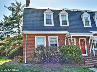 3352 S Wakefield St #B, Arlington, VA 22206