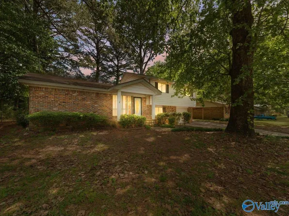 520 Spencer Dr NW, Huntsville, AL 35806