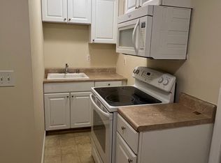 30 Chandler Sq #10, Pt Jefferson, NY 11777