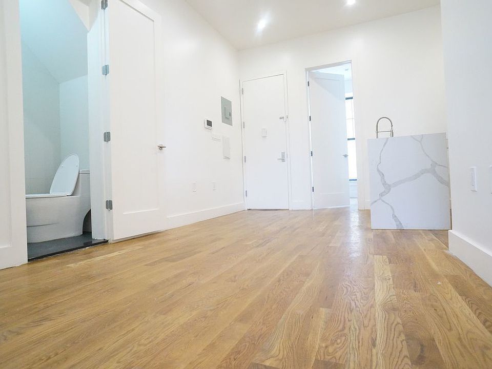 1st image of 94 Lewis Ave #3