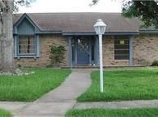 855 Seafoam Rd, Houston, TX 77062