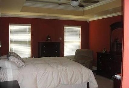 3rd image of 3901 SW Summerbrook St