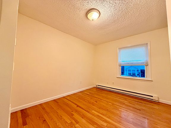 5th image of 227 Everett St #4