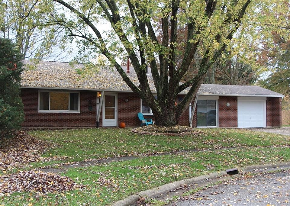 1st image of 389 Charring Cir