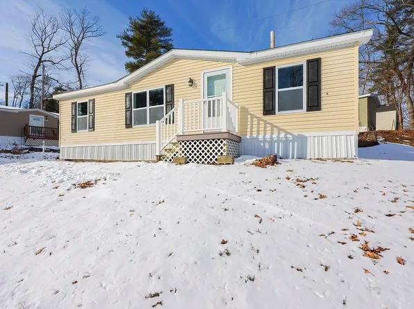9 Emerald Dr, Merrimack, NH 03054