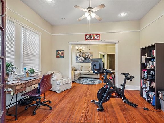 3rd image of 409-11 S Genois St