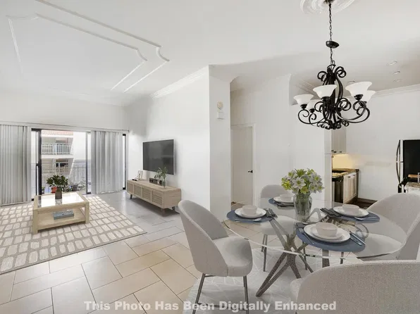 8328 Regents Rd Unit 2F, San Diego, CA 92122