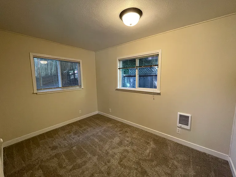 14860 River Rd — Photo 11