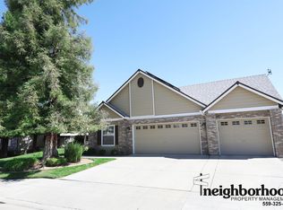 1741 N Orangewood Ave, Clovis, CA