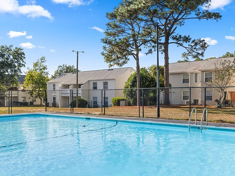 New Hanover Village Apartments — Photo 20